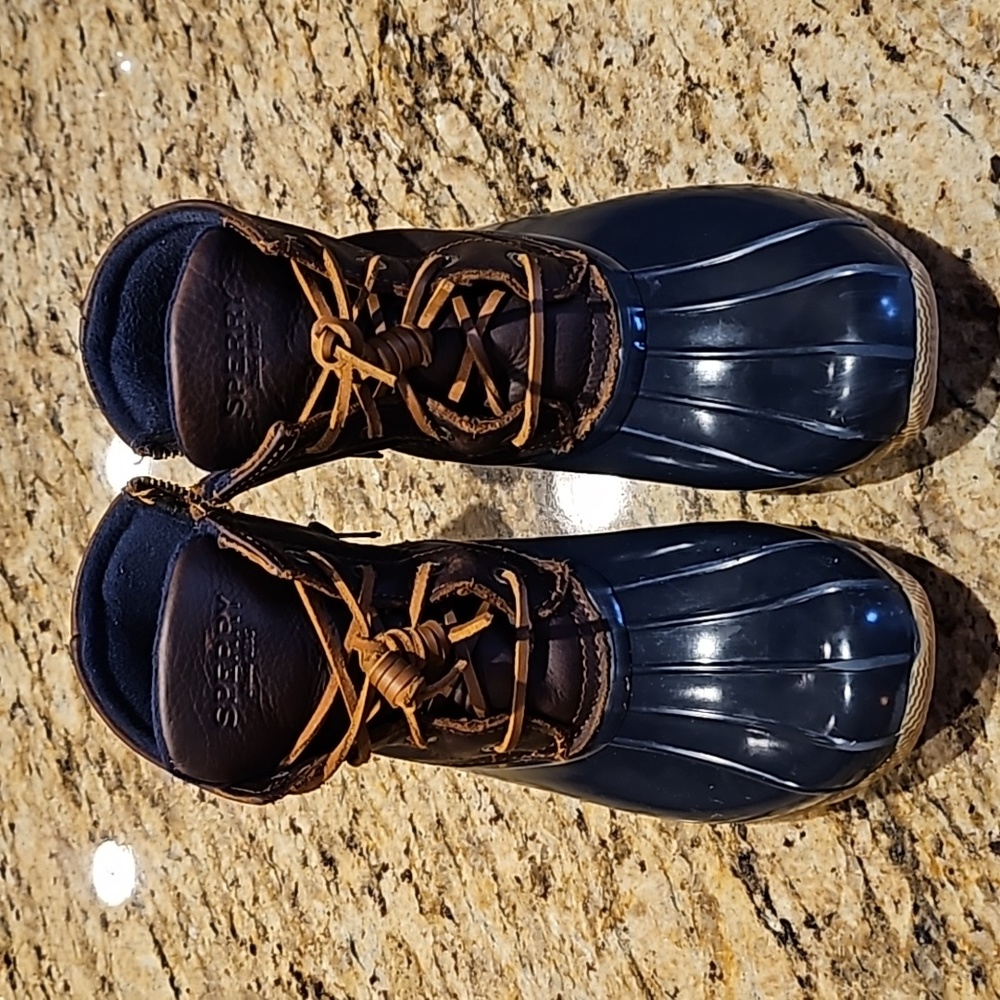Sperry Youth / Womens Duck Boots, Brown Leather and Blue Rubber, Size 5 / 7.